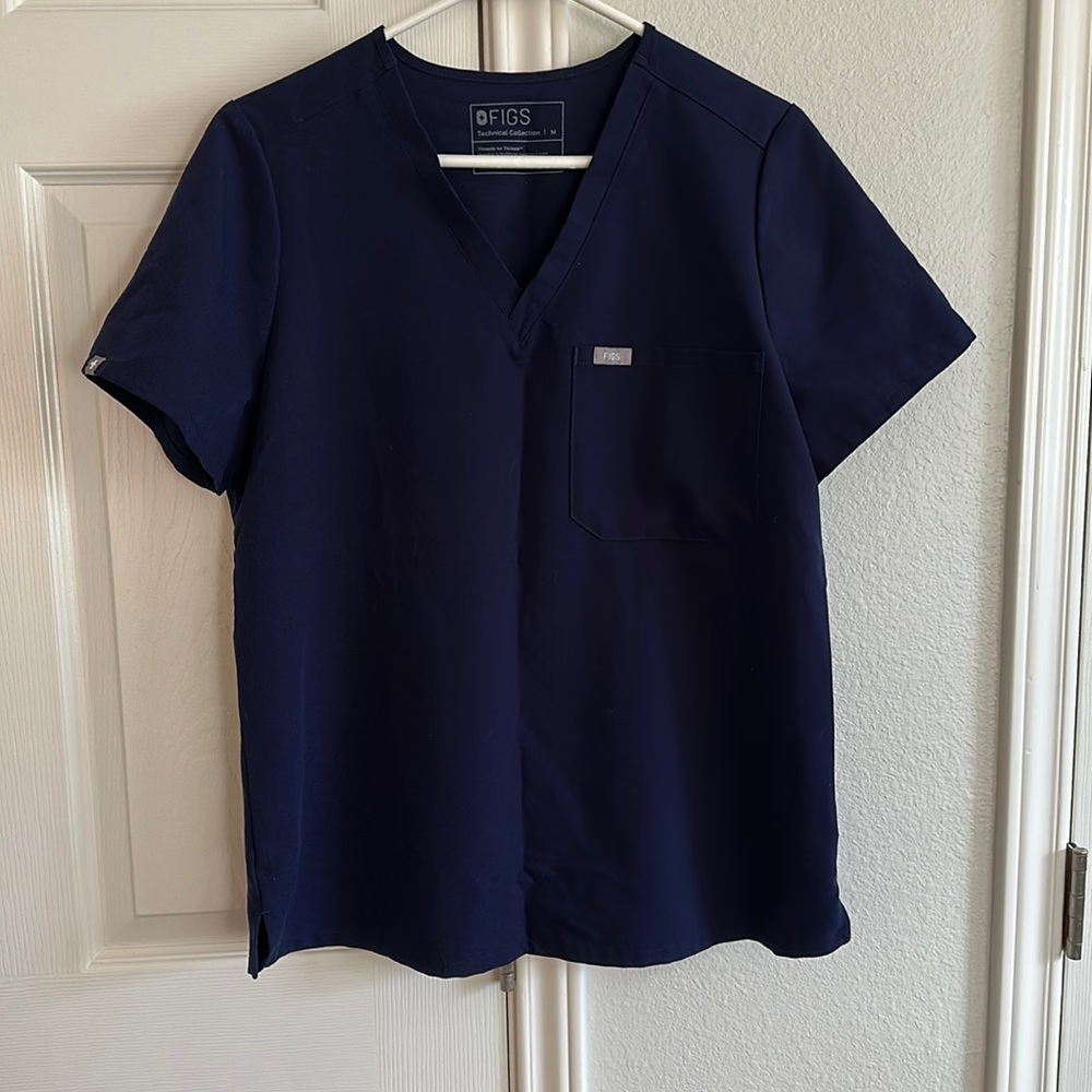 FIGS scrub top